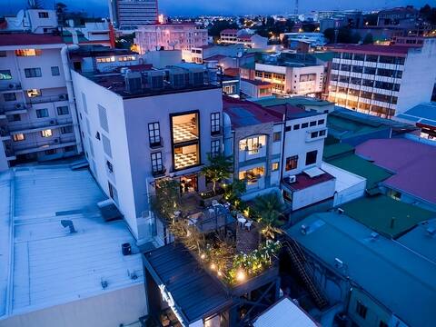 Explore San Jose! FREE Parking, Airport Shuttle