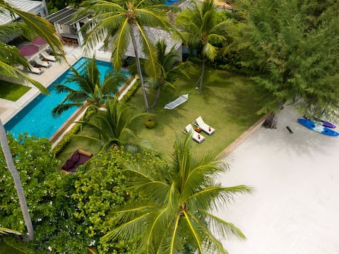 Inasia Beach Villa, 4BR, Lipa Noi w/ chef