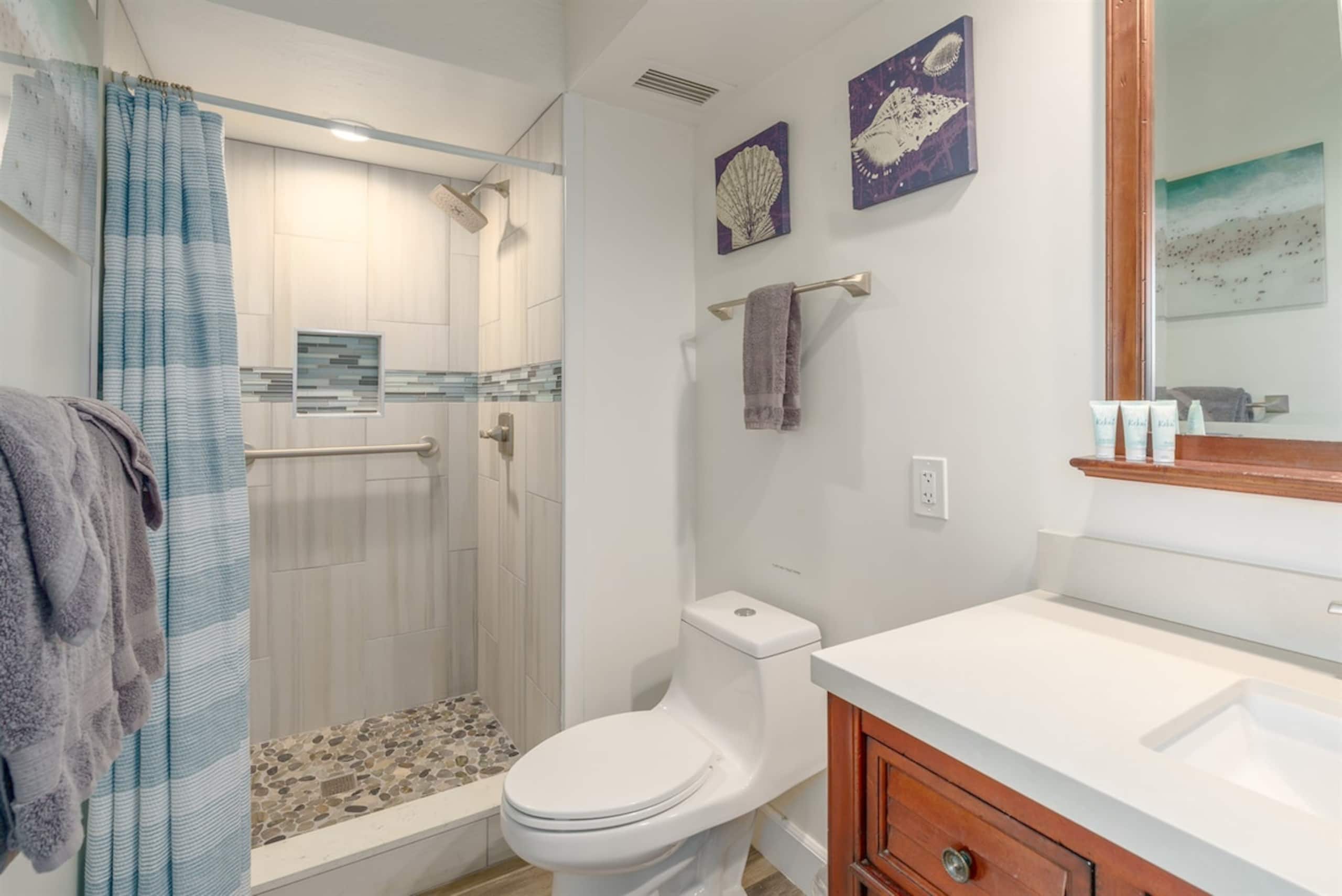 Condo in Wailuku · ★4.6 · 2 bedrooms · 4 beds · 2 baths - Image 14