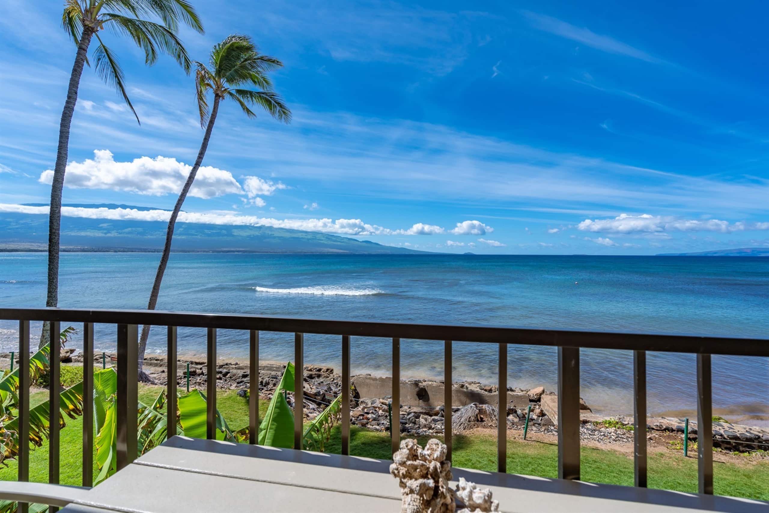 Condo in Wailuku · ★4.6 · 2 bedrooms · 4 beds · 2 baths - Image 8