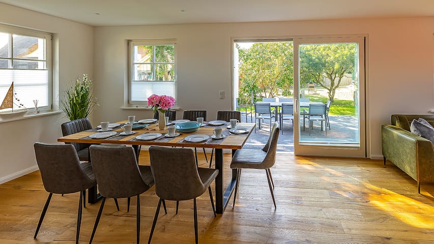 Traumurlaub Fisenland Dara Zingst managed Airbnb listing 3