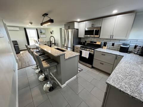5 Bed / 3 bath Apt Near Jiminy Peak Berkshires