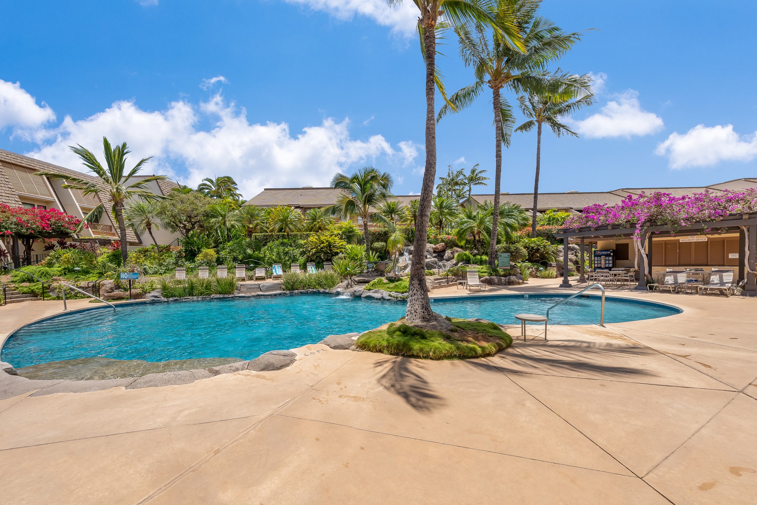 Condo in Kihei · ★4.6 · 2 bedrooms · 3 beds · 2 private baths - Image 40
