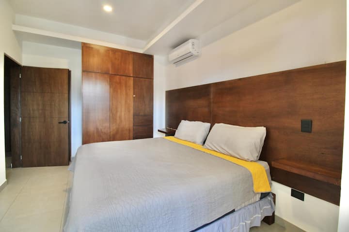 спална соба со плакар