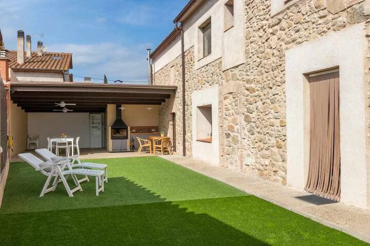 Casa de piedra en la Costa Brava gallery image 2