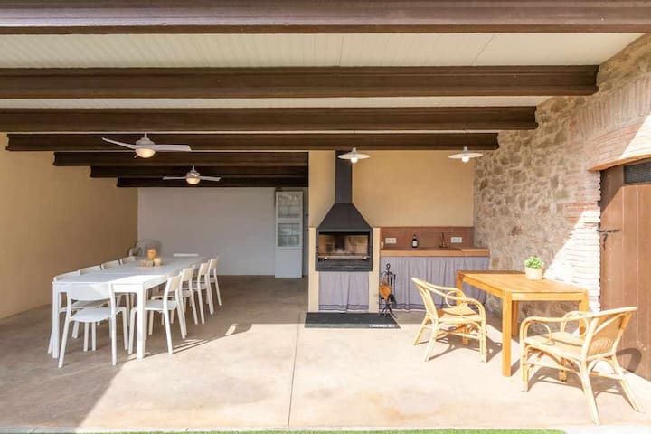 Casa de piedra en la Costa Brava gallery image 3