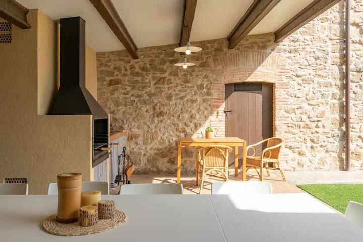 Casa de piedra en la Costa Brava gallery image 4