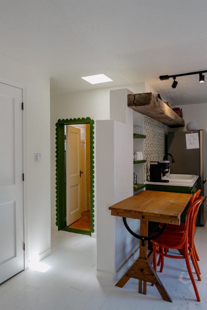 Dos Hermanas Casita 1 | Walk To Plaza | Courtyard - Santa Fe