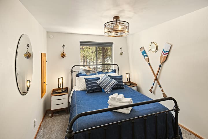 Shannon trabajó en cruceros durante 13 años. Créenos, nuestras camas son más cómodas.