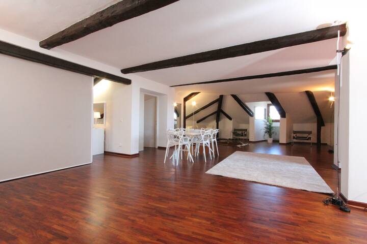 Residence Terrace Grand Canal gallery image 4