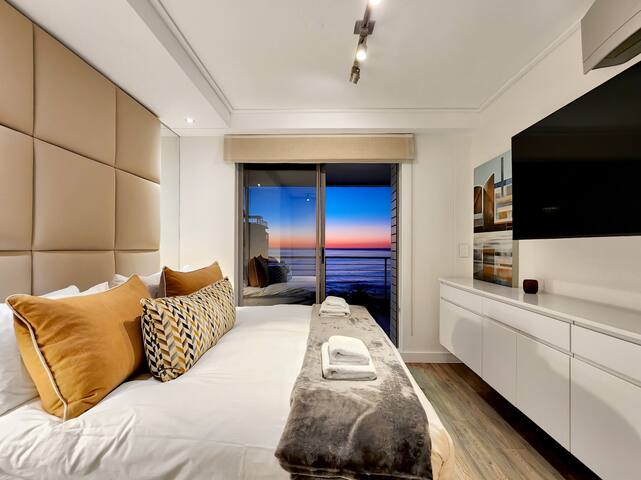 Serene 3 bed, with Sea Views and Back-Up Inverters gallery image 3