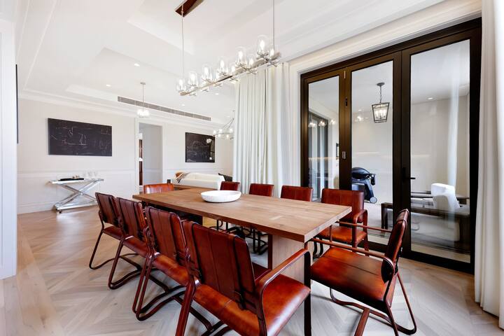 The Desert Equestrian in the heart of Brighton gallery image 4