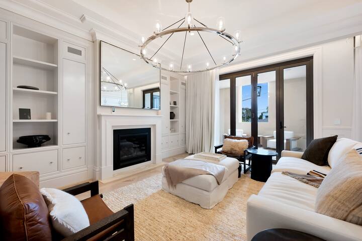 The Desert Equestrian in the heart of Brighton gallery image 3