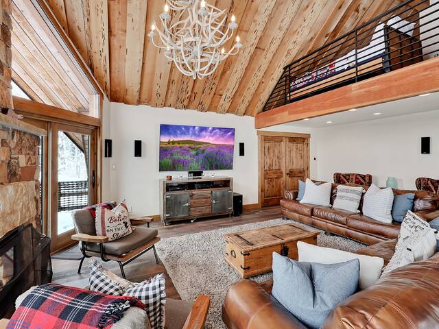 Mountain Cabins Utah managed Airbnb listing 2