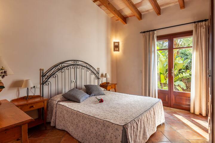 Finca Es Turo gallery image 2