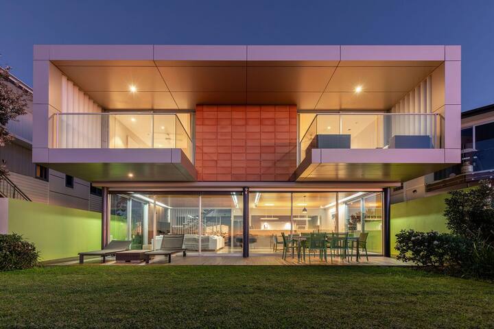 Blencathra by the Sea – beachfront luxury gallery image 2