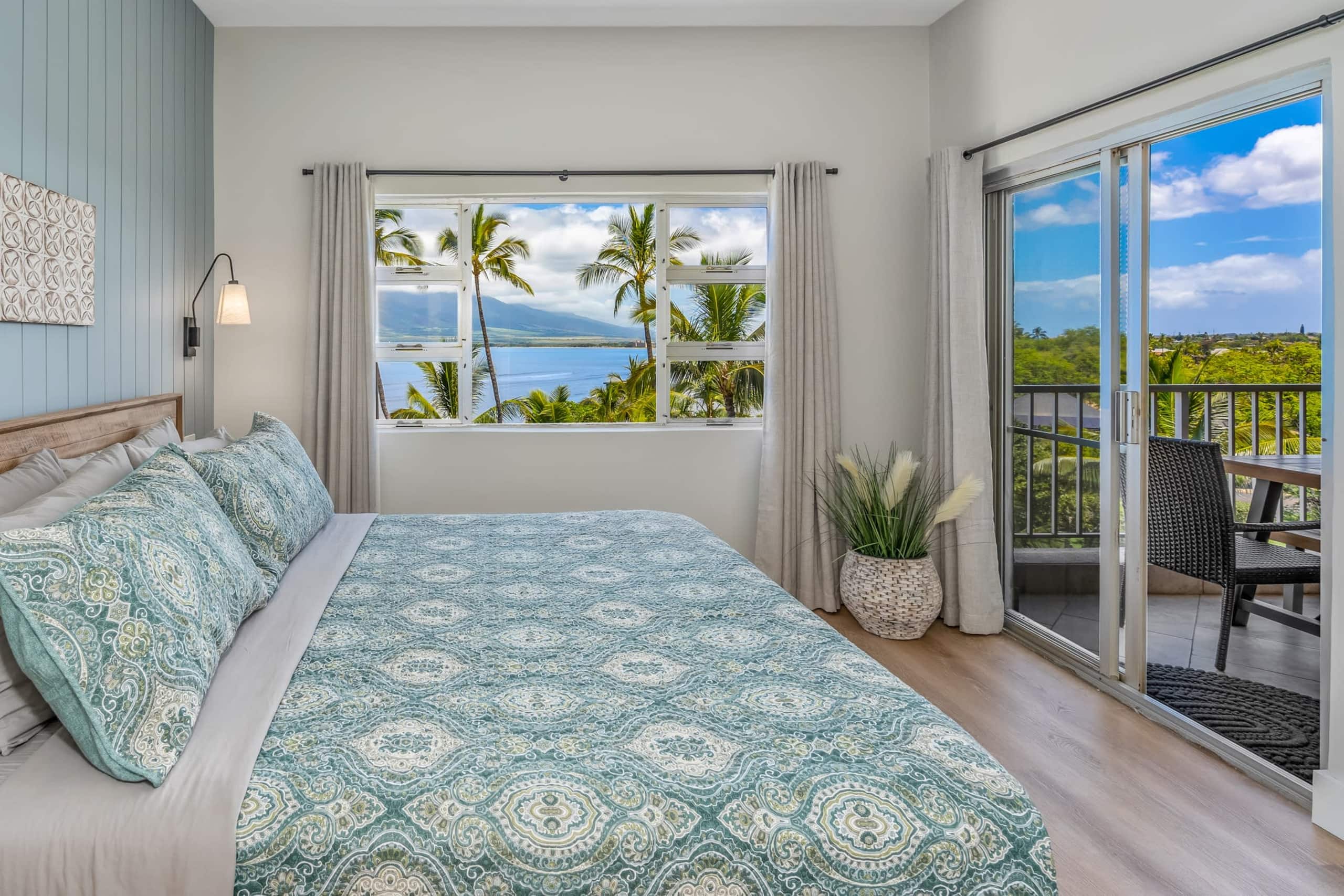Upscale Oceanfront Penthouse Vistas - Image 22