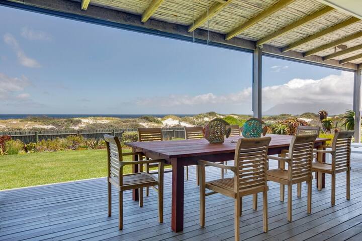 Seascape gallery image 5