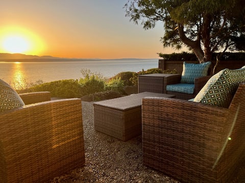 Luxury Water View 6BR Retreat with Hot Tub and Gym