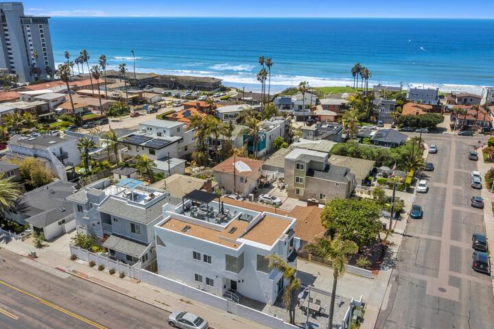 Rooftop & Ocean – Casa Blanca in Pacific Beach gallery image 5