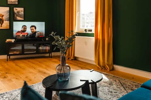 Erfolgreiche Airbnb-Immobilie: Klassen Stay: Exclusive Apartment|Zentral| Netflix in Stadtkern