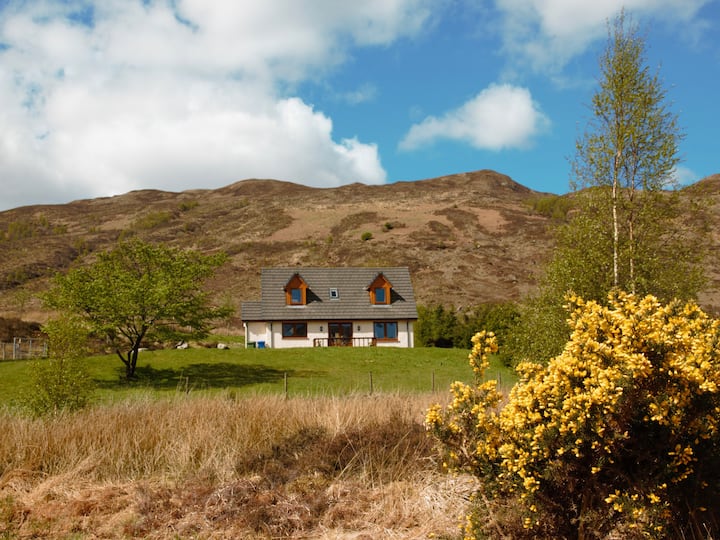 Rocky Mountain View Cottage - Plockton