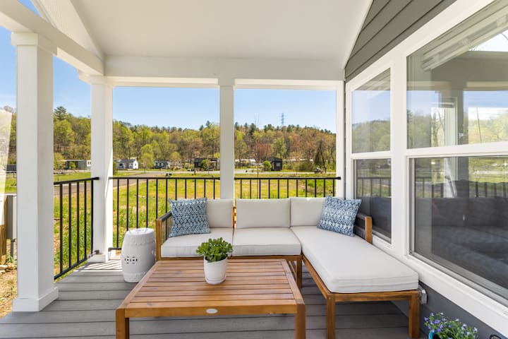 Acony Bell Tiny Home managed Airbnb listing 1