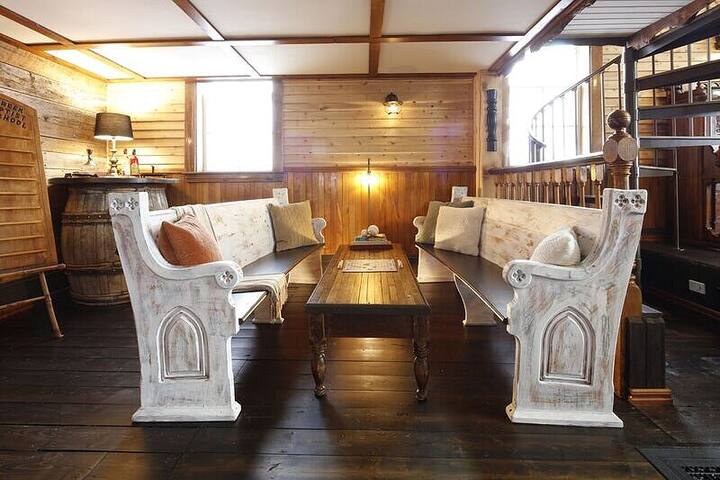 Jone’s Brook Cottage: BBQ-Pool-Table-Firepit-AC gallery image 4