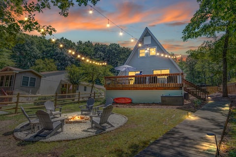 Top performing Airbnb: Lakefront A-Frame Cottage with Kayaks & Fire Pit in Southmont
