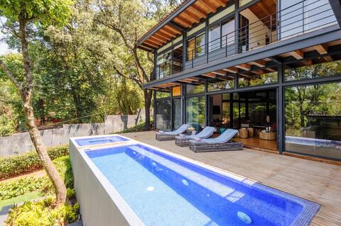 Casa Retiro: With pool and garden in Avándaro