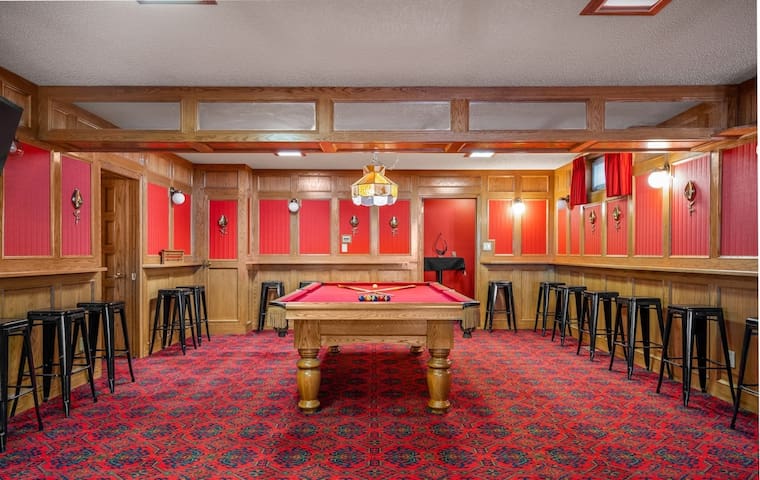 Beth - Your Key Rental Management managed Airbnb listing 3