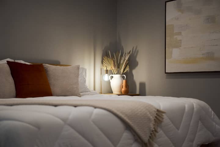 MasterBedDetails7.jpg