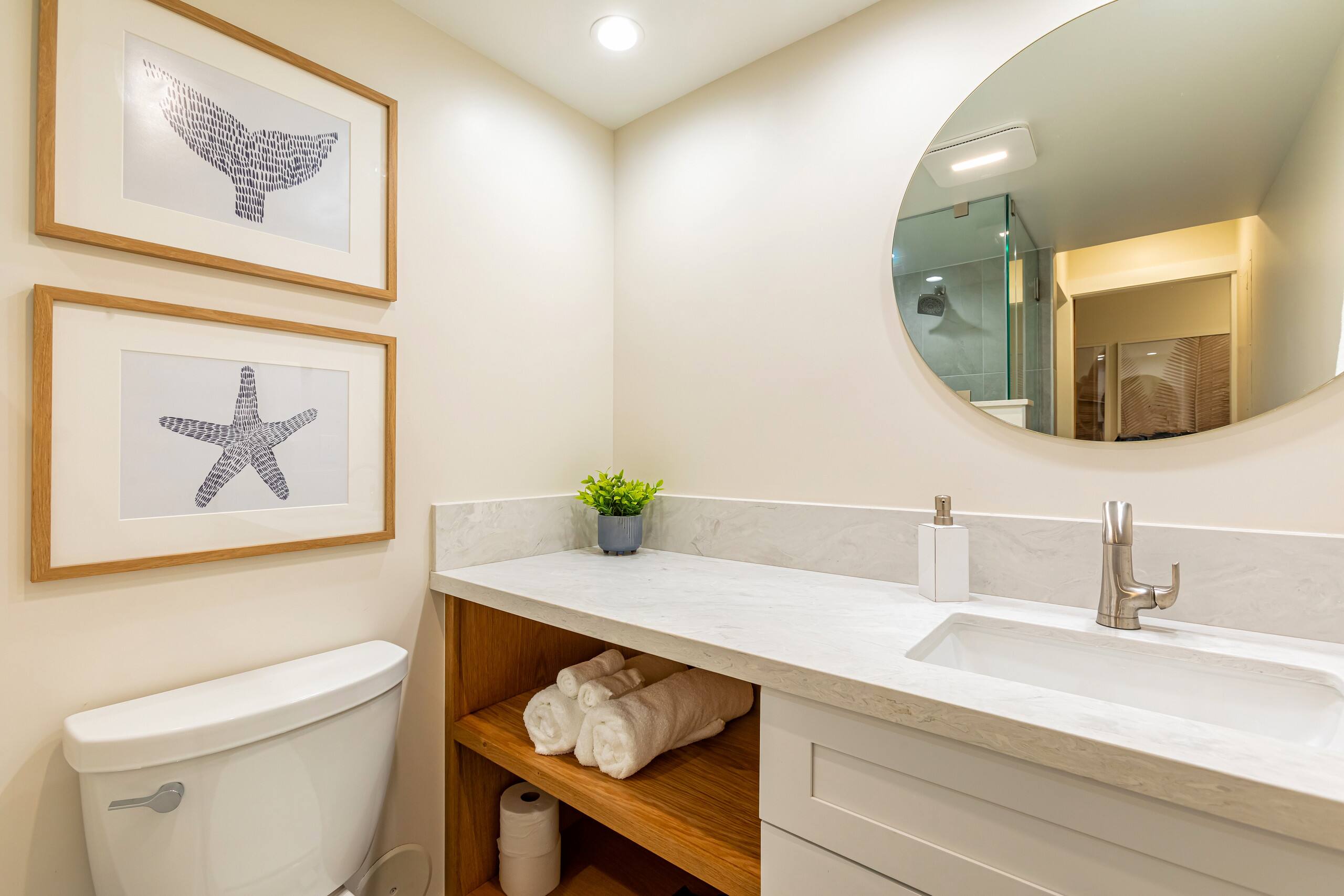 Condo in Kihei · ★4.82 · 1 bedroom · 2 beds · 2 baths - Image 12