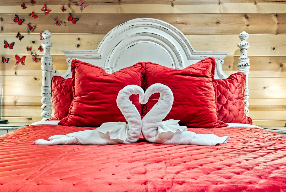 nn_opu様 No.13 RV チャームB Romantic Honeymoon Haven with Private Hot Tub - Cabins for Rent in