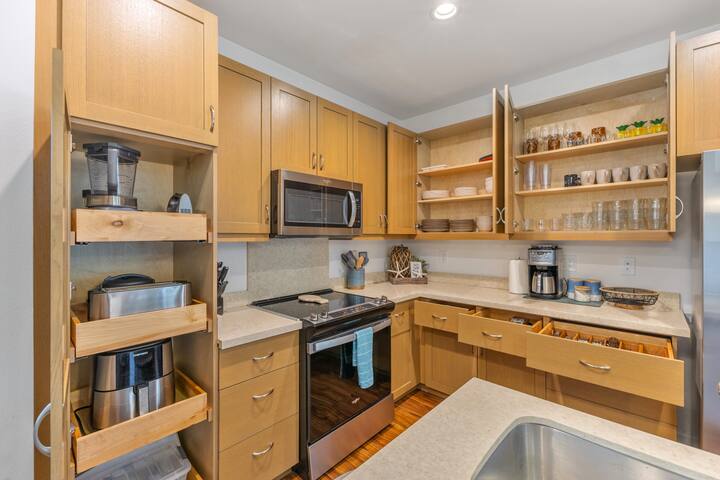 Kalo Homes ~ Tropical Makaha Sanctuary gallery image 3