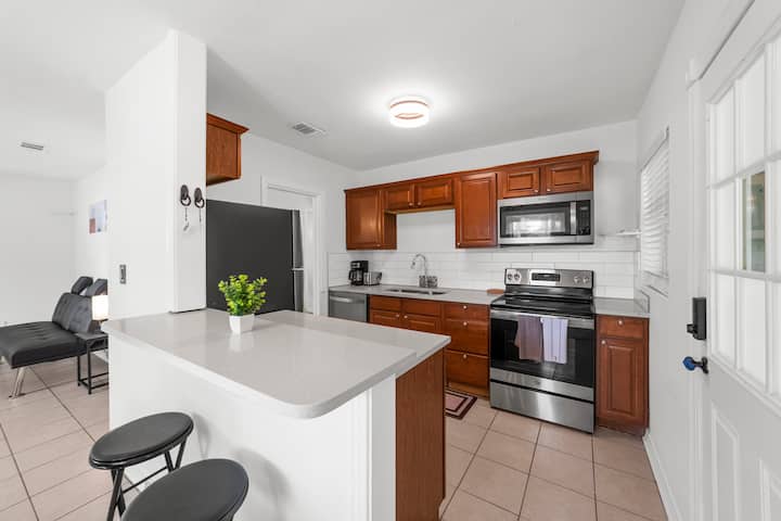Cozy 3 Bedroom Home In Riverside - Jacksonville, FL