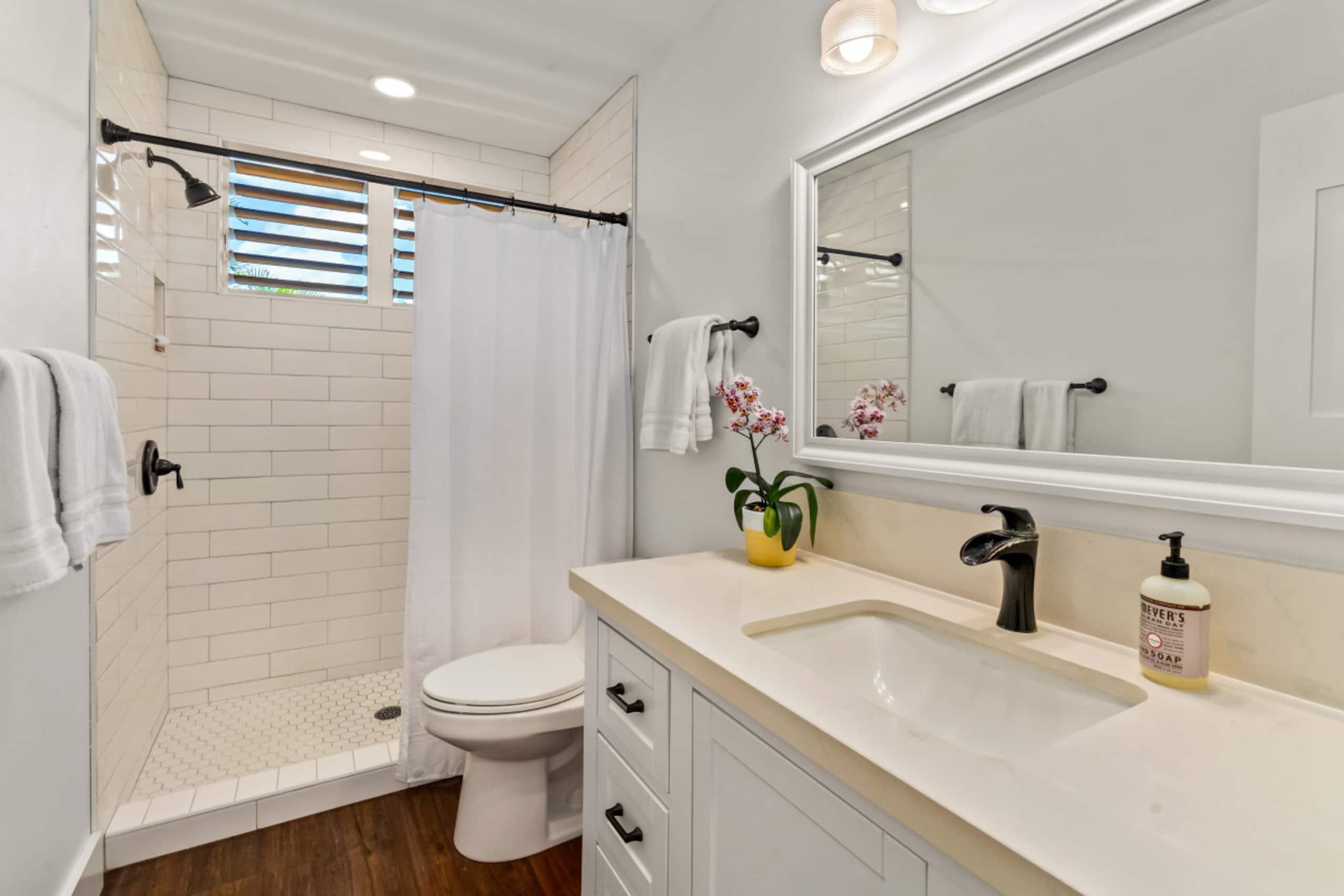 Home in Hanalei · ★4.9 · 5 bedrooms · 8 beds · 4 baths - Image 14