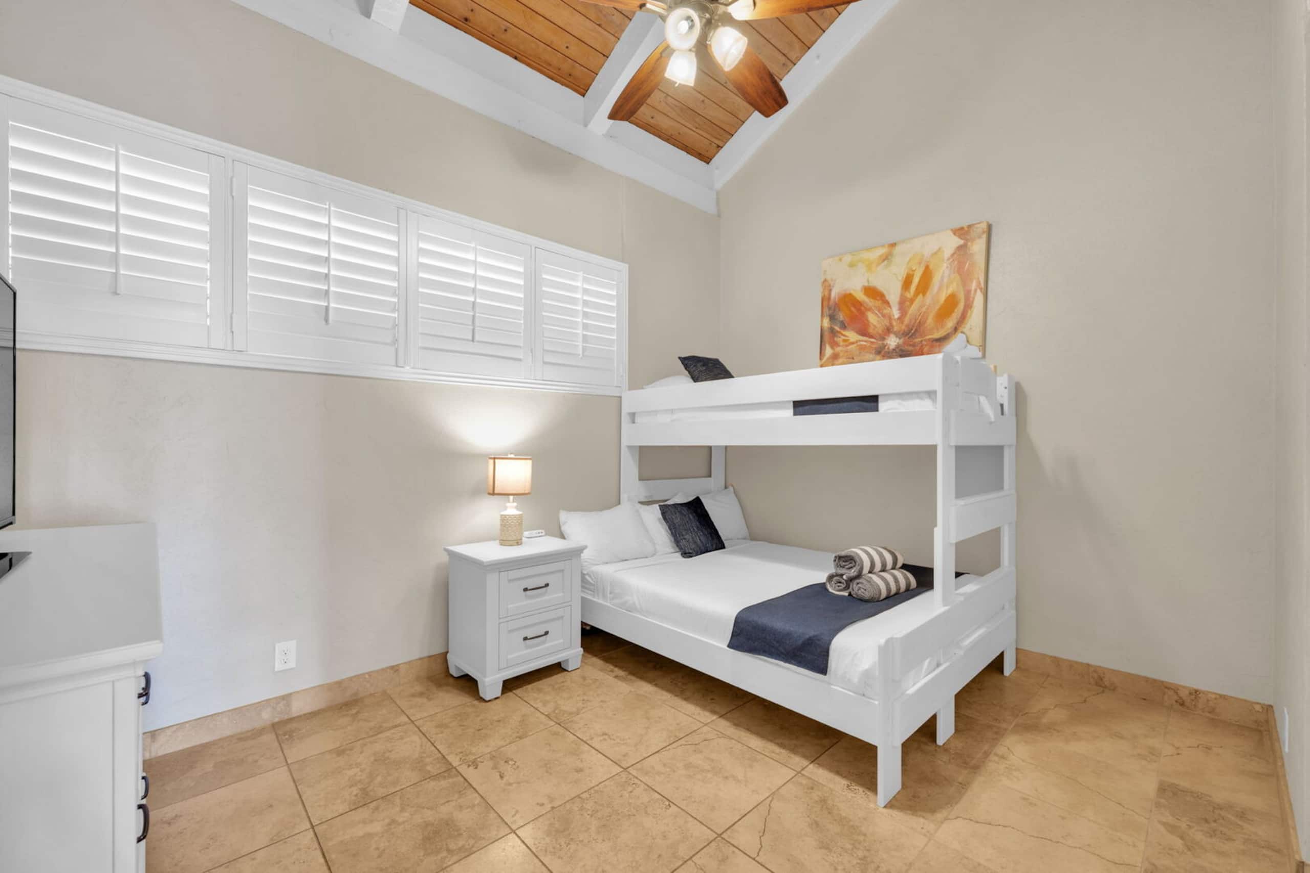 Condo in Kihei · ★4.78 · 2 bedrooms · 4 beds · 2 baths - Image 17