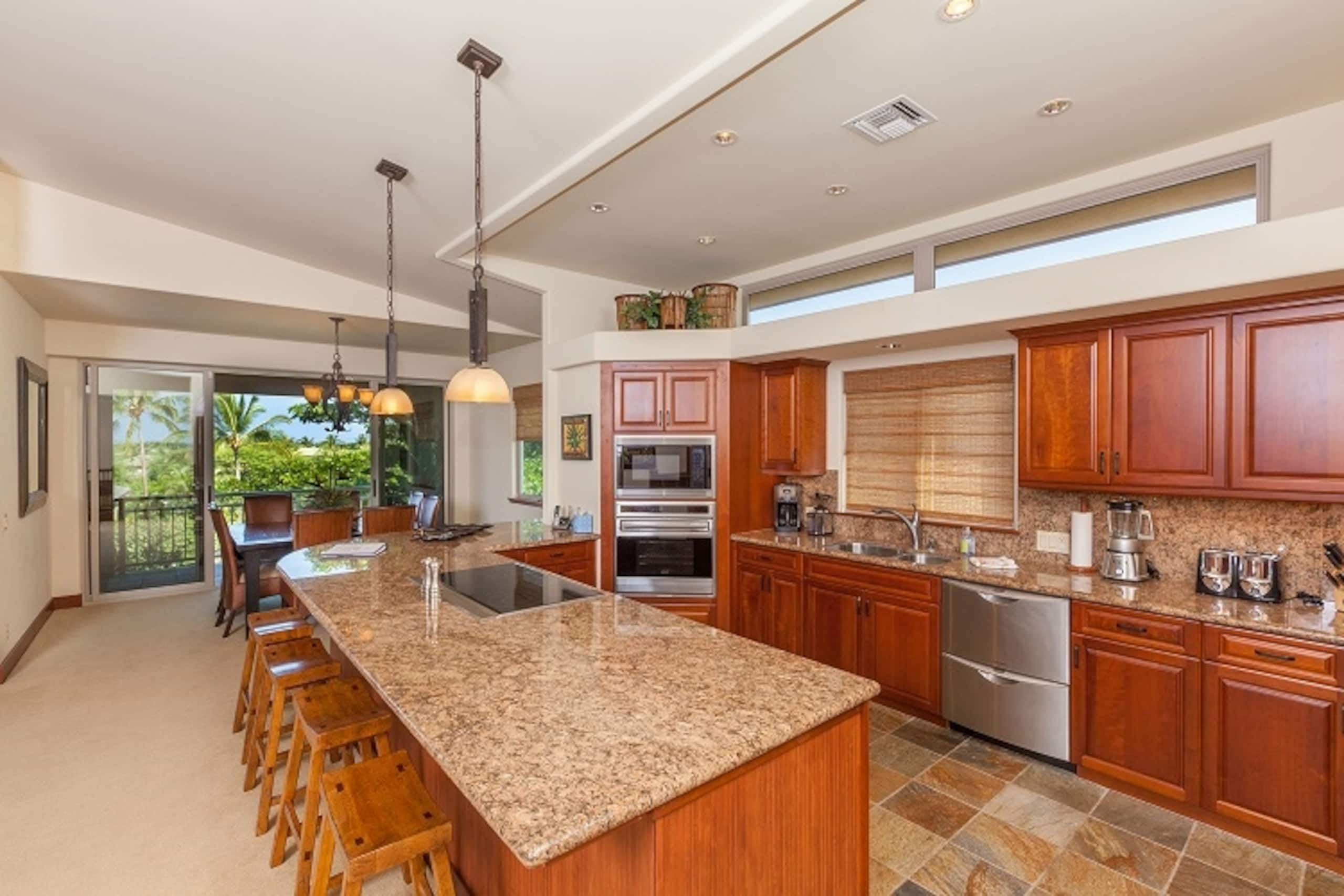 Townhouse in Waimea · ★4.78 · 3 bedrooms · 5 beds · 3.5 shared baths - Image 11