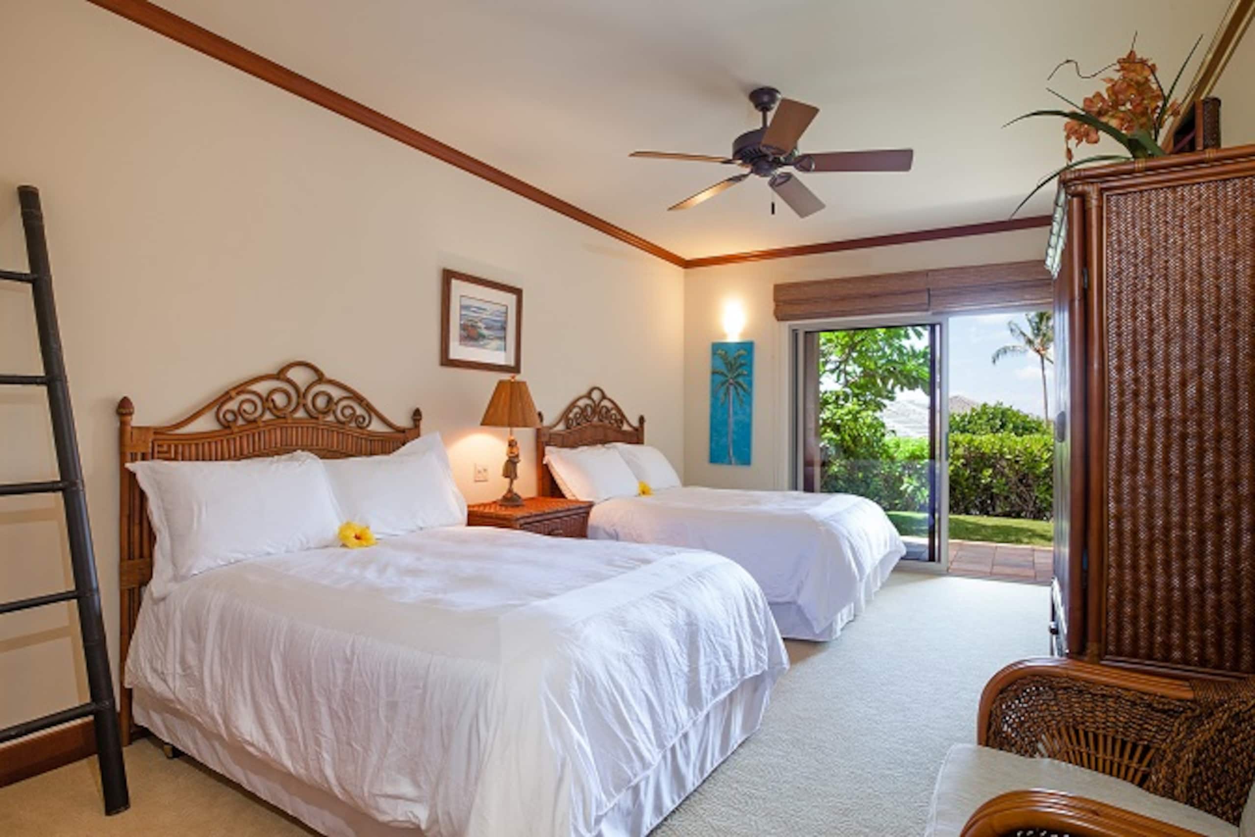 Townhouse in Waimea · ★4.78 · 3 bedrooms · 5 beds · 3.5 shared baths - Image 4
