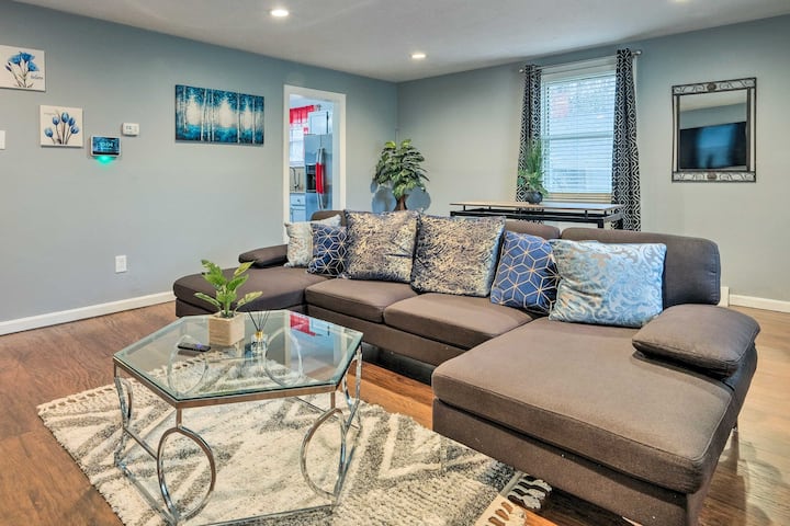 Spacious Fort Washington Home Near National Mall!