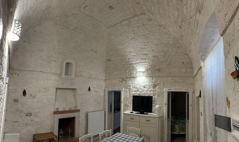 Airbnb con migliori performance: trulli annina with swimming pool a Locorotondo
