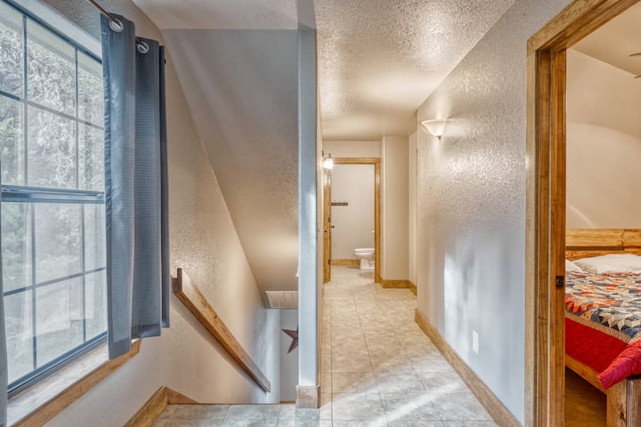 Shkallët deri në korridor