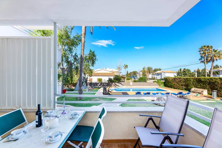 Veleta gallery image 2