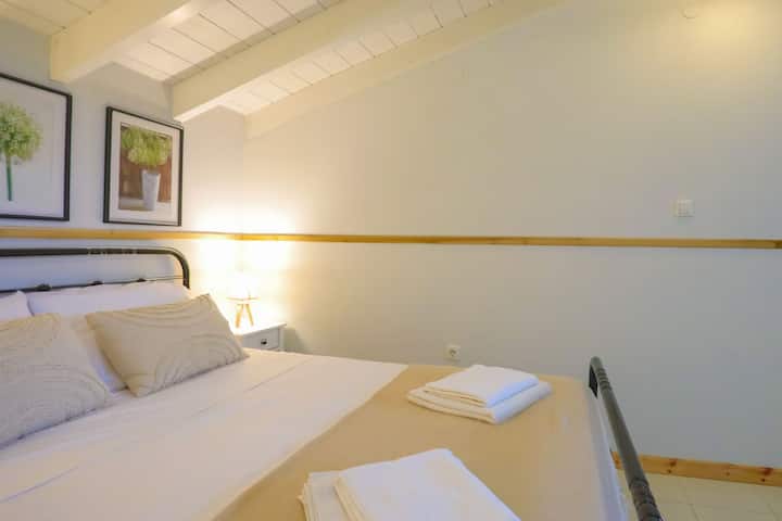 Elegante habitación doble superior con tragaluz