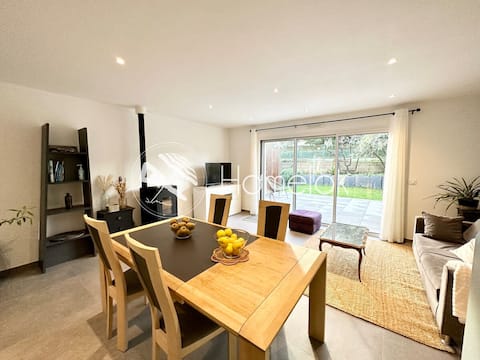 Pretty new house Ultra Cozy Beachfront