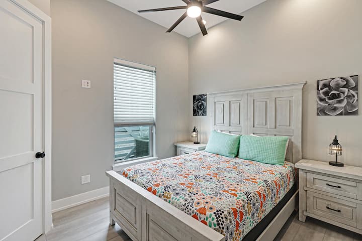 Bračni krevet (160x200), 1. kat. 