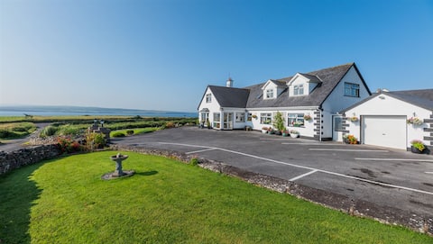 Sea Haven - Stunning Sea Views!