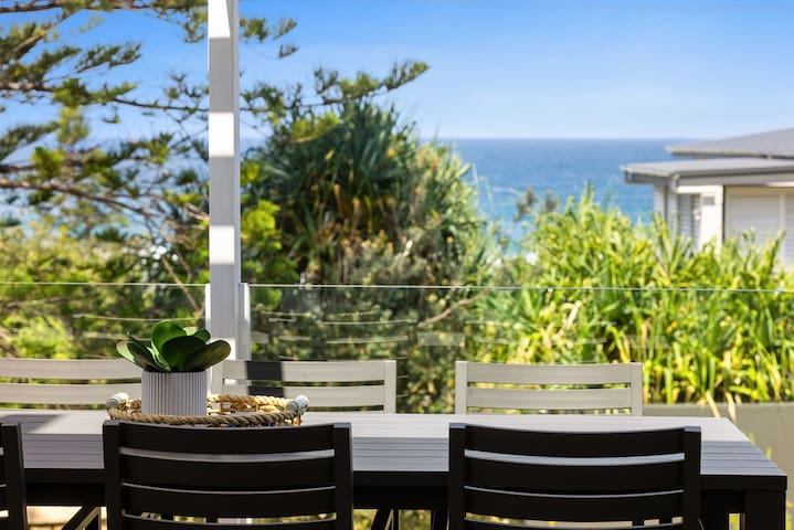 1 Craiglea Lodge Right at the Beach Views Pool