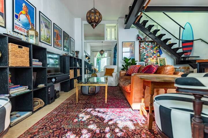 Eclectic in Bo Kaap I Free Wifi I AC I Parking gallery image 3